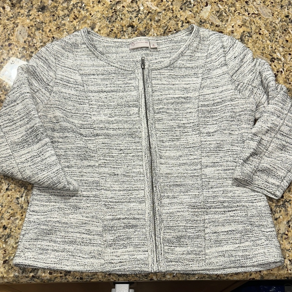 Black and White Textured lightweight Knit Blazer